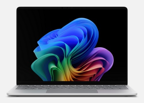 Microsoft Surface Laptop 8 13.8" Copilot+ PC Snapdragon 35 cm (13.8") Touchscreen 32 GB LPDDR5x-SDRAM 256 GB SSD Wi-Fi 7 (802.11be) Windows 11 Pro Platinum