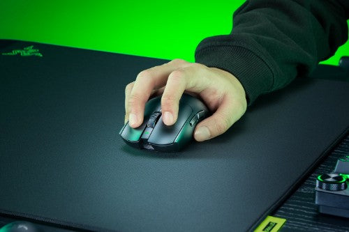 Razer Viper V4 Pro mouse Gaming Right-hand RF Wireless + USB Type-C Optical 50000 DPI